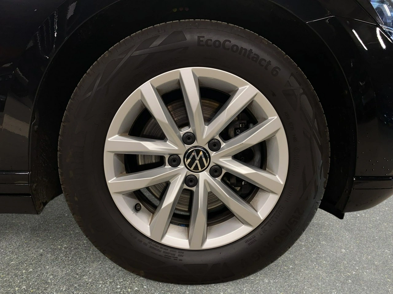 Volkswagen Passat Variant - Zdjęcie 9