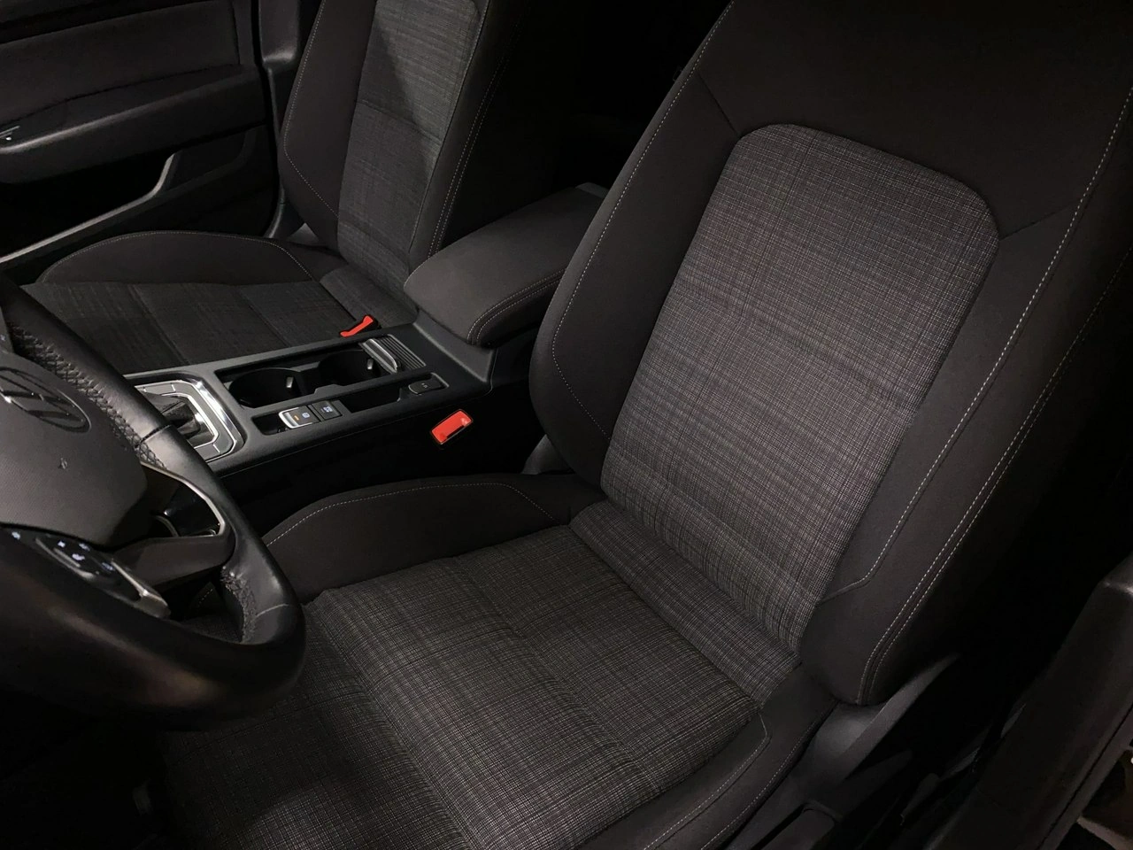 Volkswagen Passat Variant - Zdjęcie 14