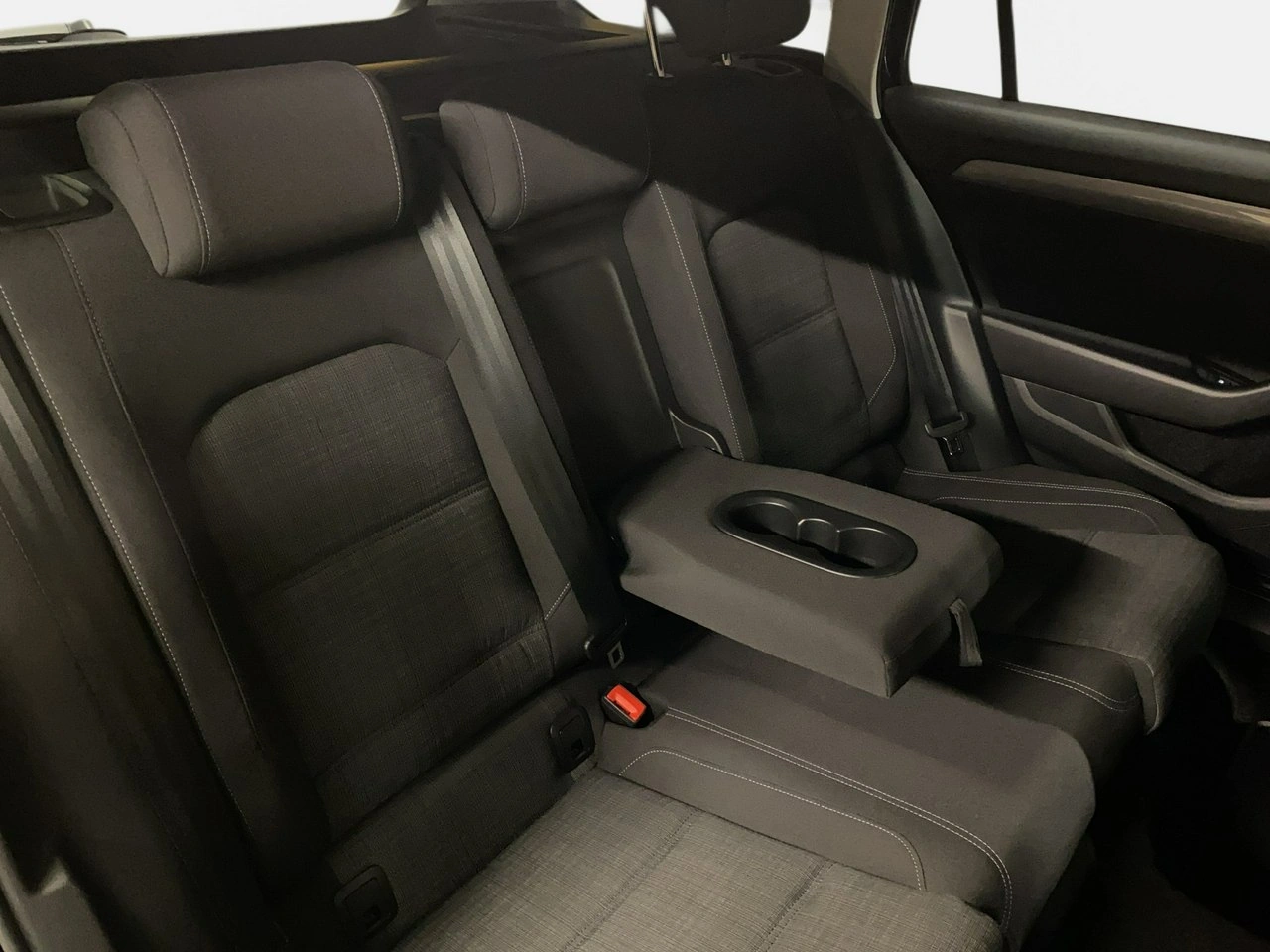 Volkswagen Passat Variant - Zdjęcie 16