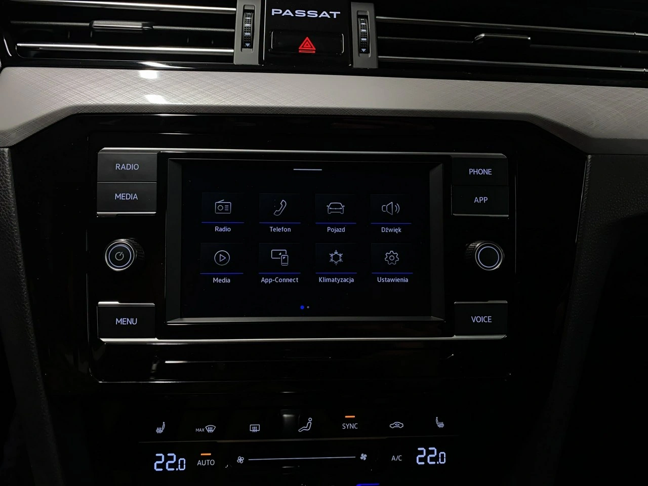 Volkswagen Passat Variant - Zdjęcie 31