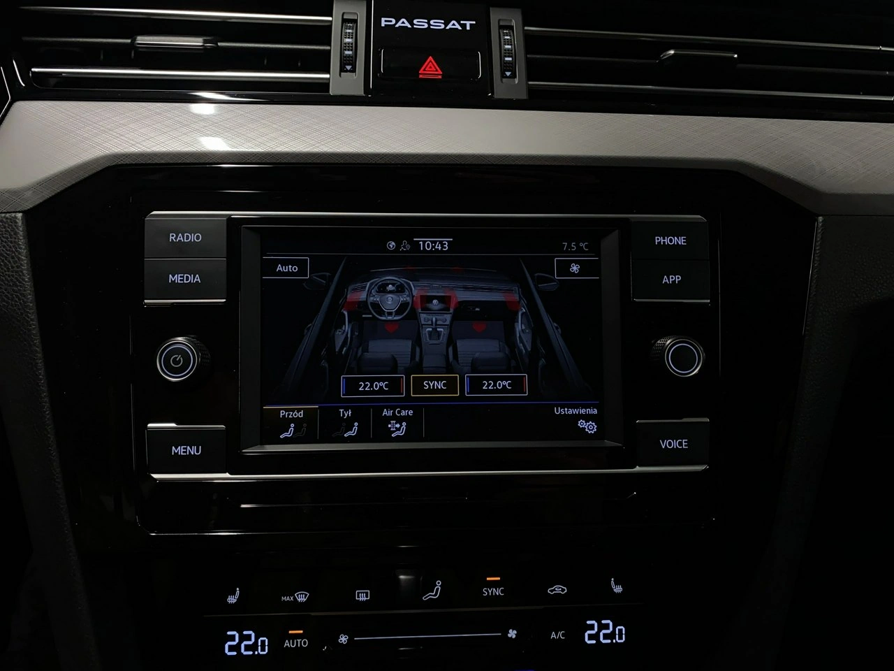 Volkswagen Passat Variant - Zdjęcie 32