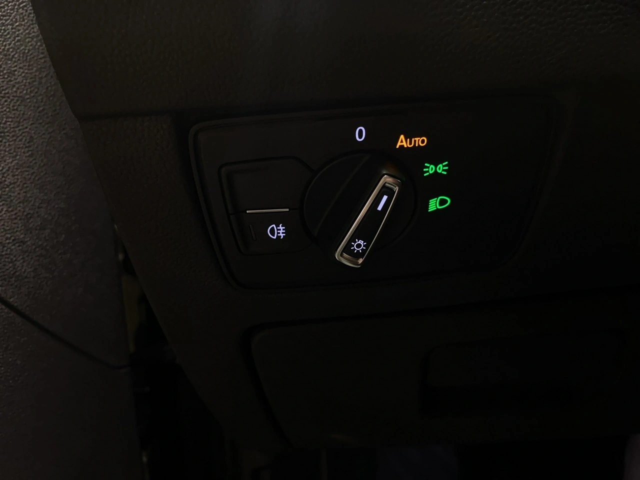 Volkswagen Passat Variant - Zdjęcie 39