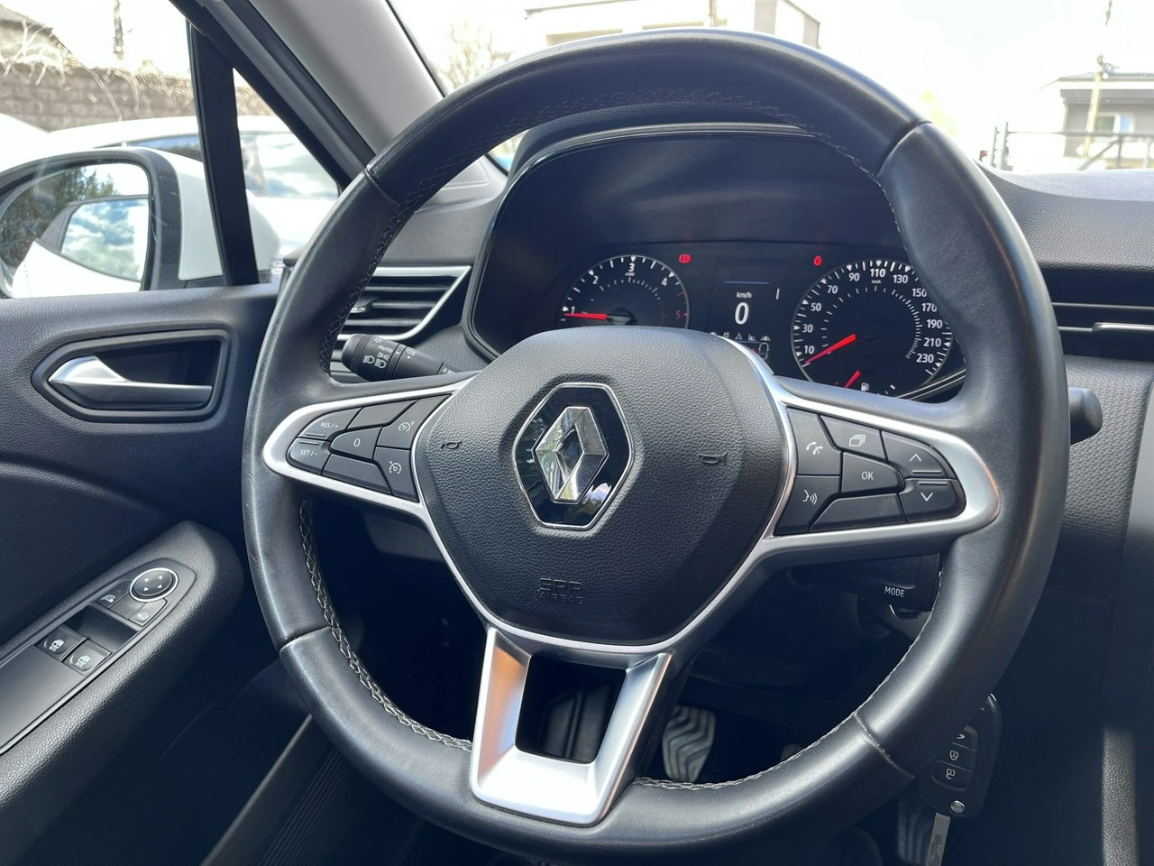 Renault Clio - Zdjęcie 18