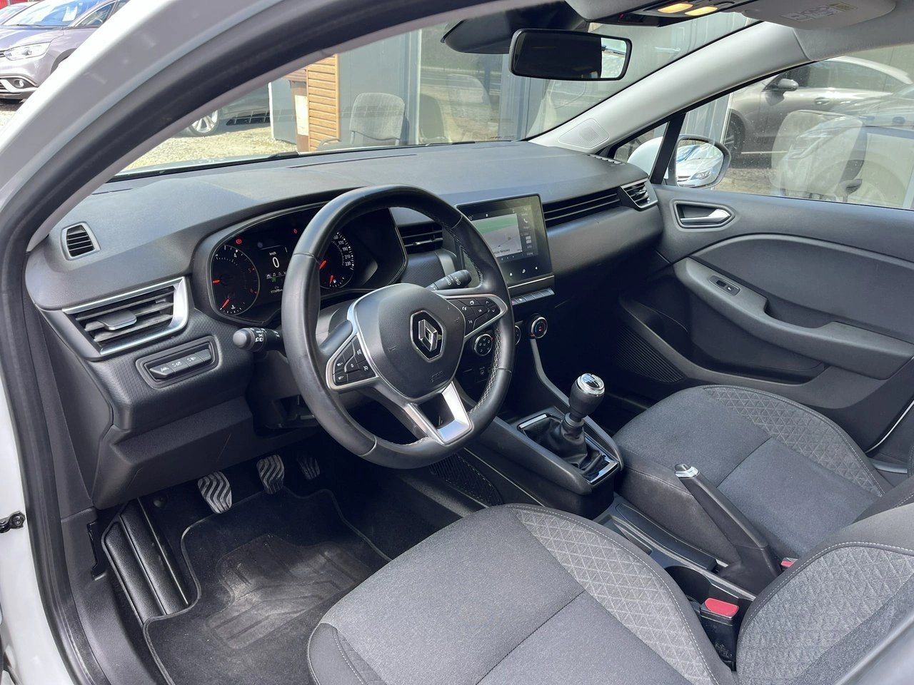 Renault Clio - Zdjęcie 20