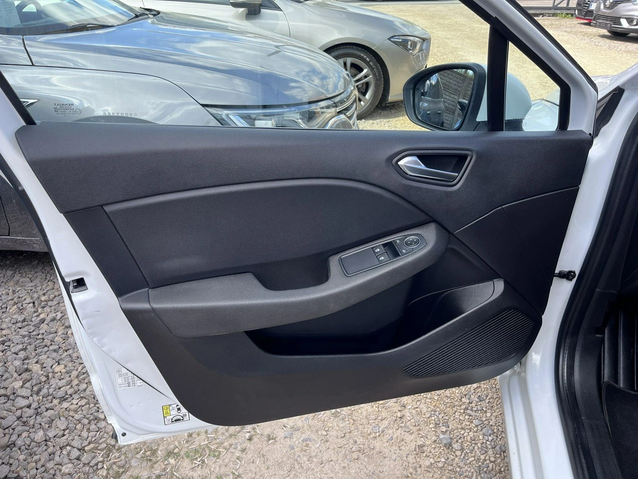 Renault Clio - Zdjęcie 21