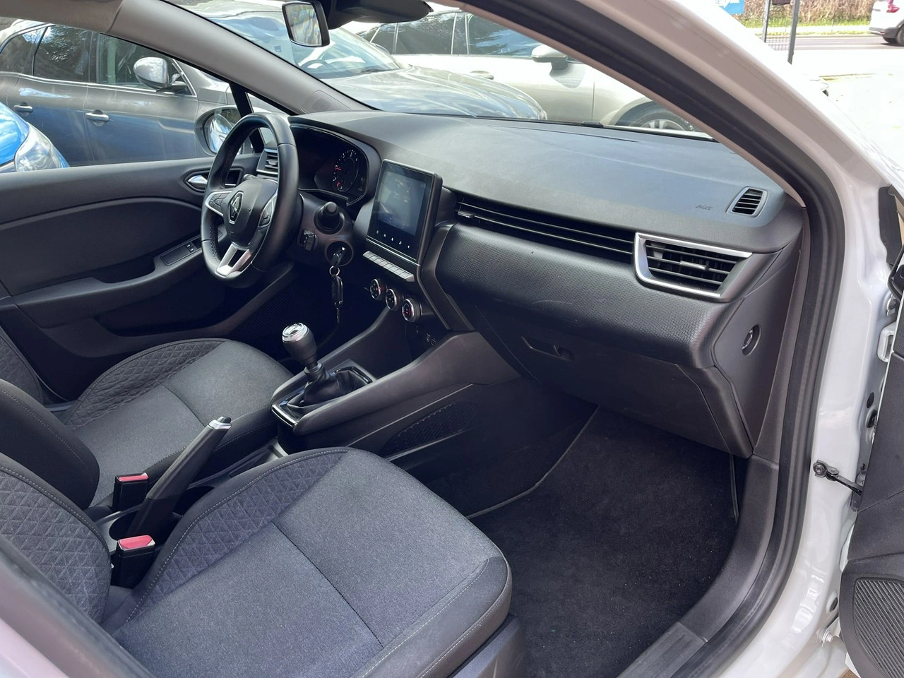 Renault Clio - Zdjęcie 24