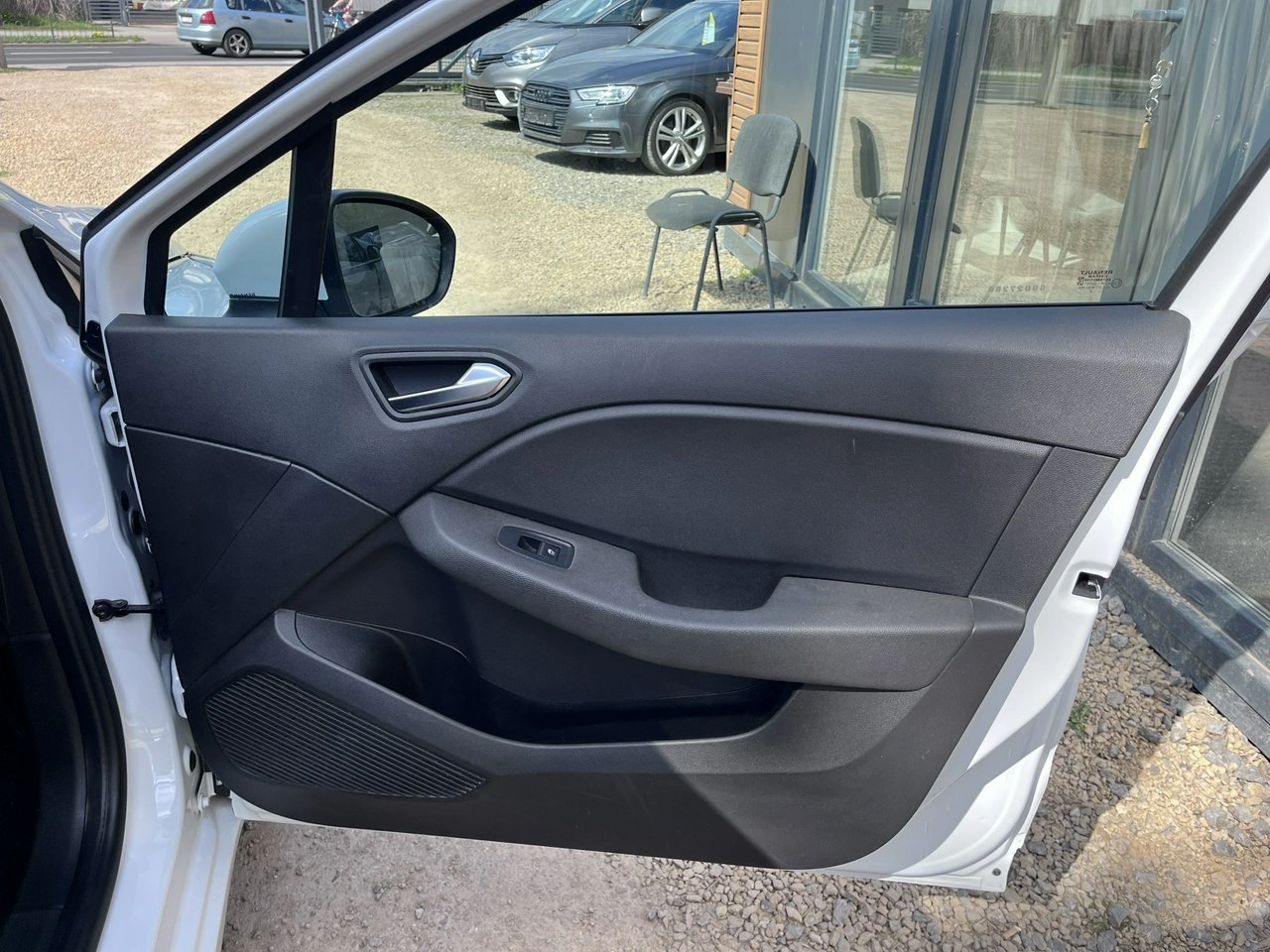 Renault Clio - Zdjęcie 25