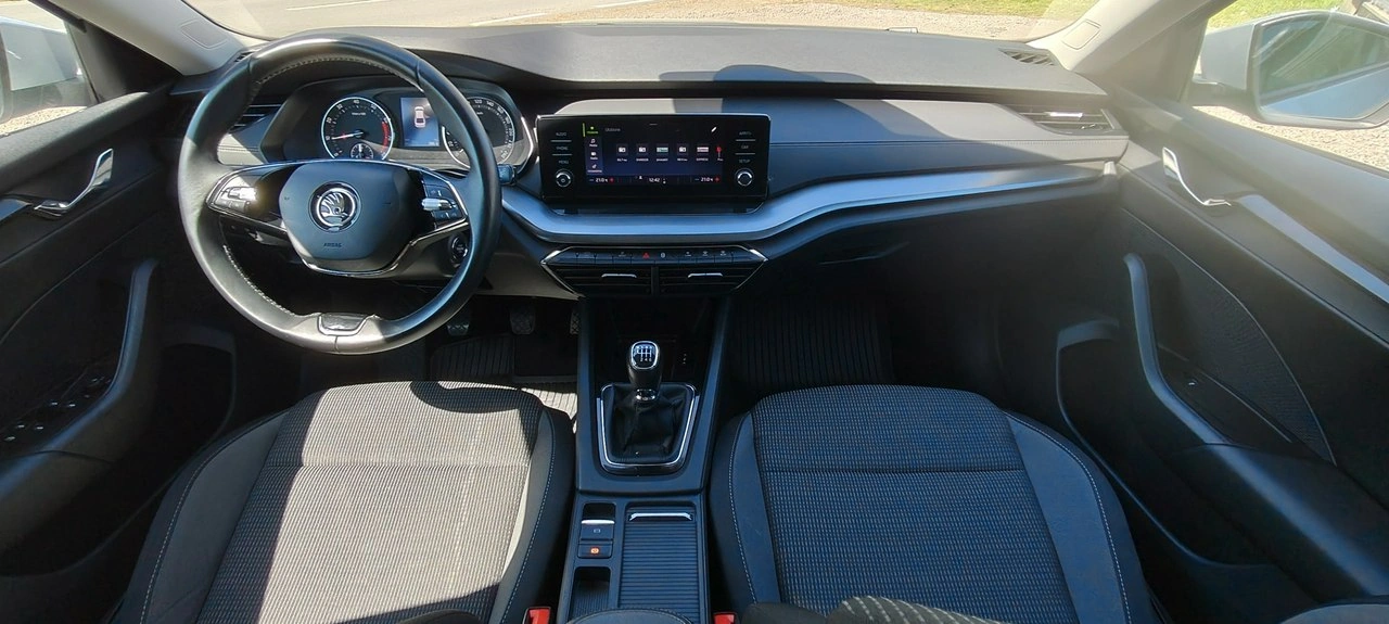 Skoda Octavia - Zdjęcie 7