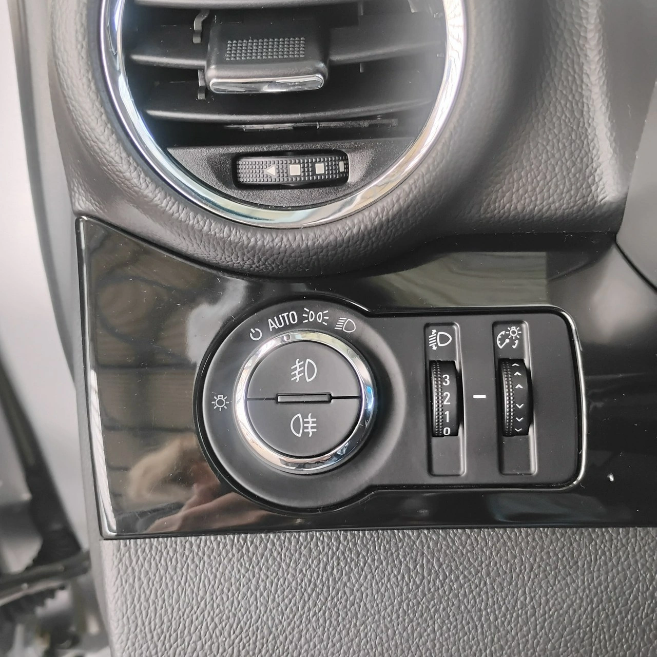 Chevrolet Orlando - Zdjęcie 10