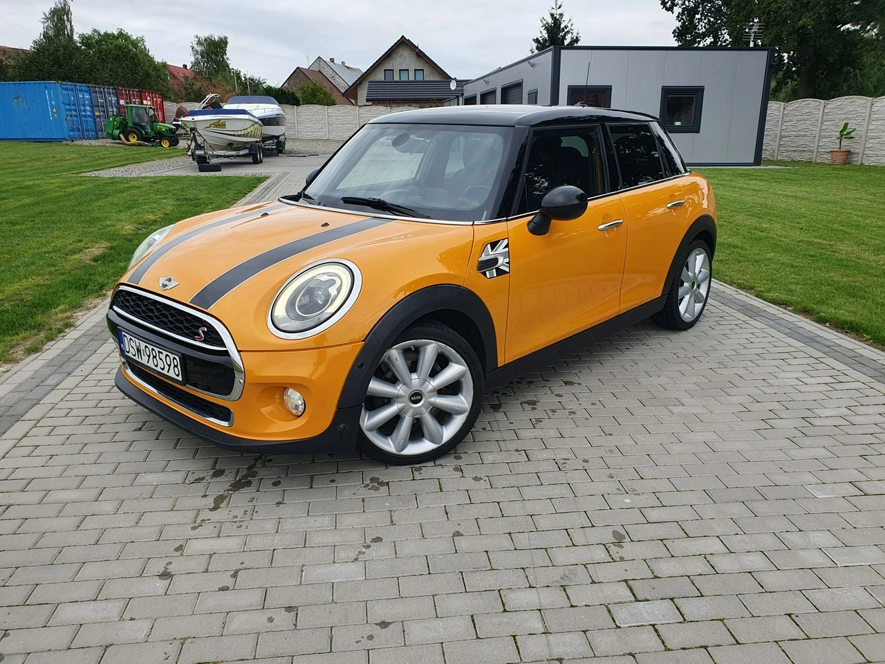 MINI cooper D - Główne zdjęcie