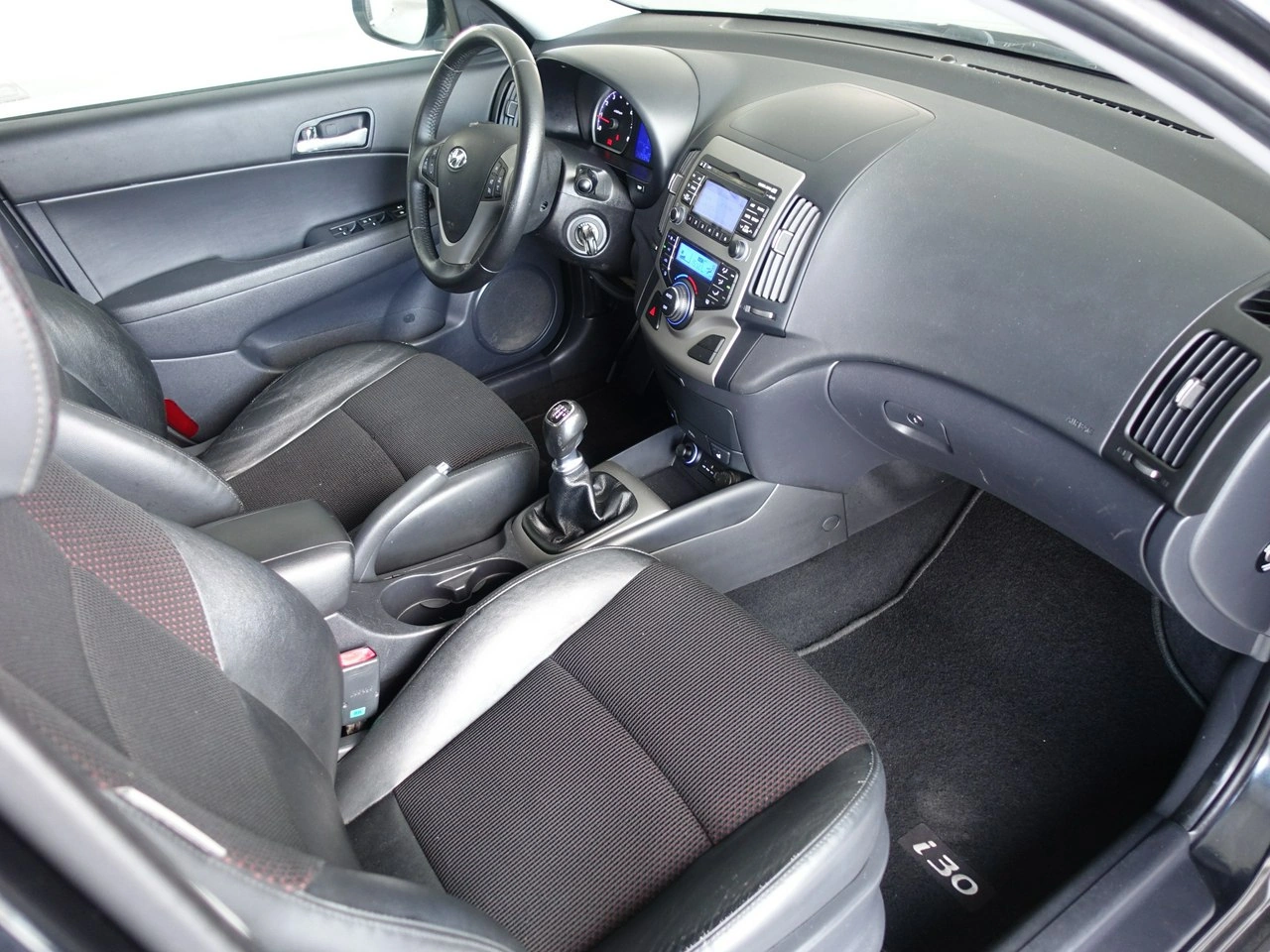 Hyundai i30 - Zdjęcie 14