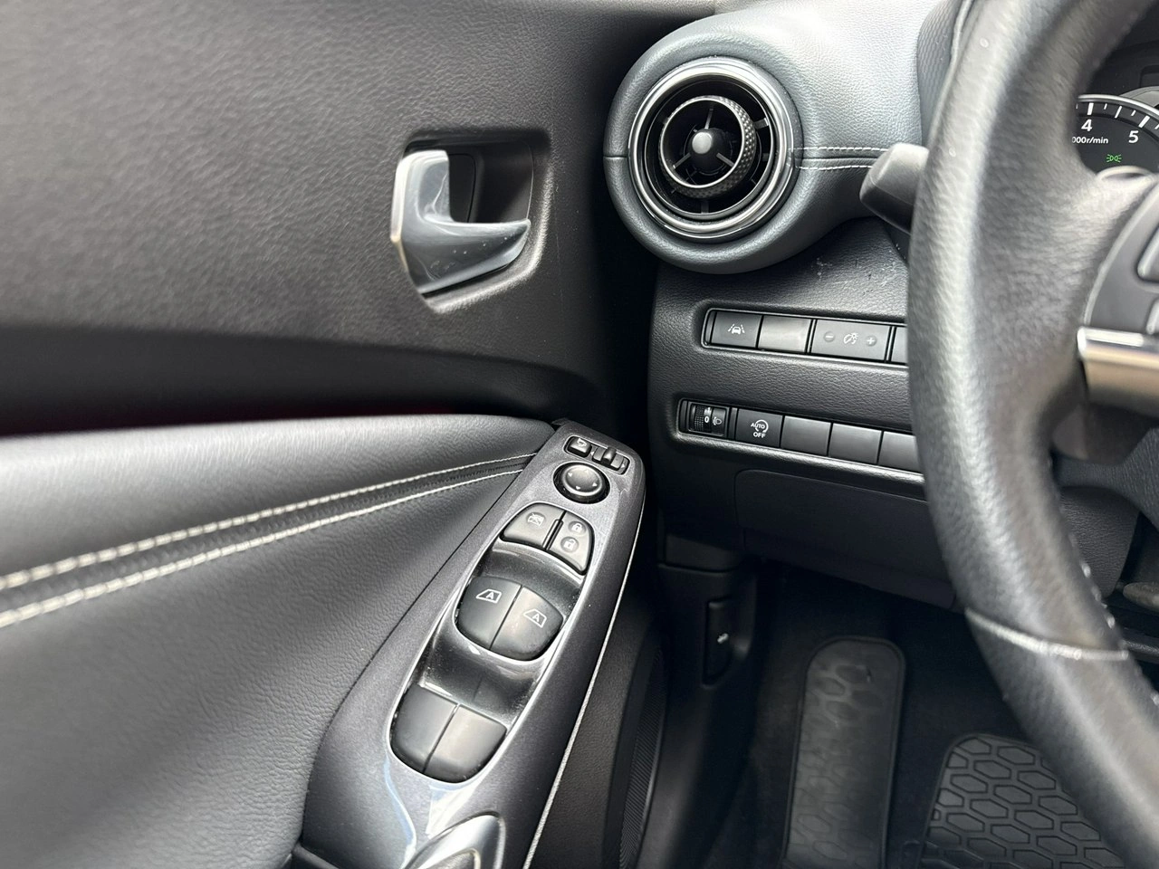 Nissan Juke - Zdjęcie 21