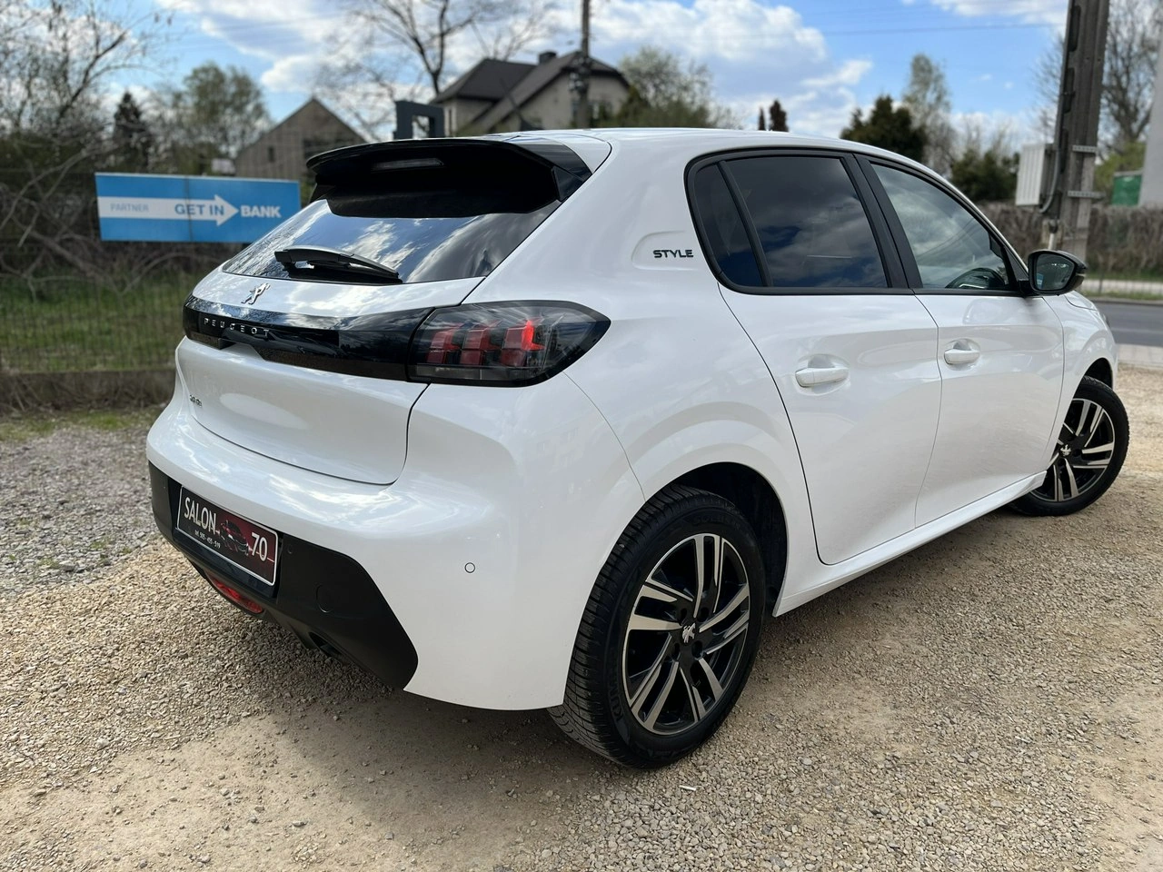 Peugeot 208 - Zdjęcie 9