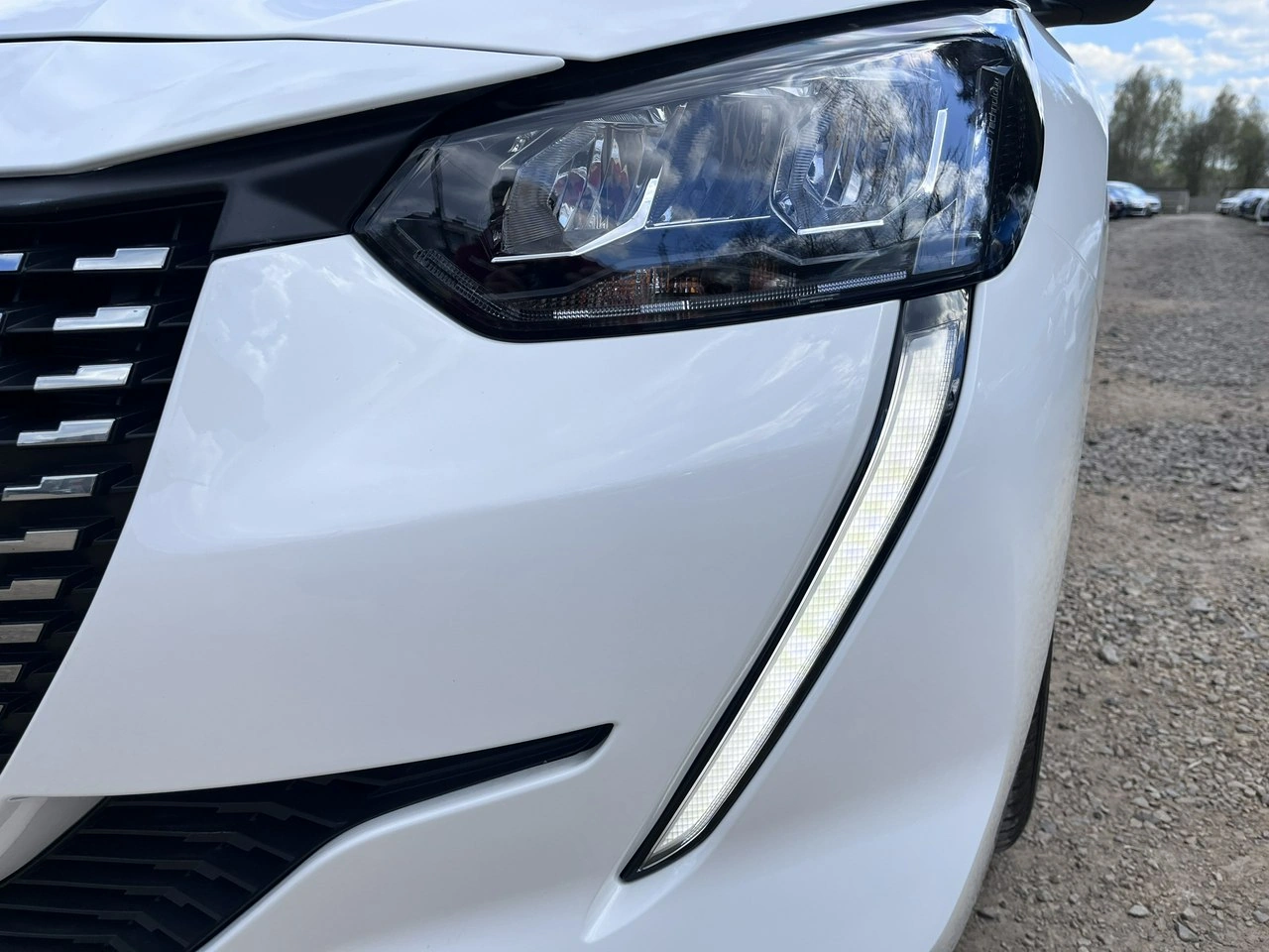 Peugeot 208 - Zdjęcie 13