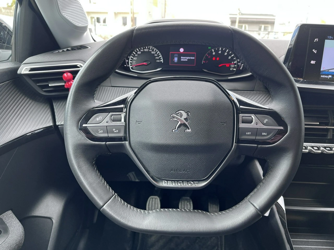 Peugeot 208 - Zdjęcie 17