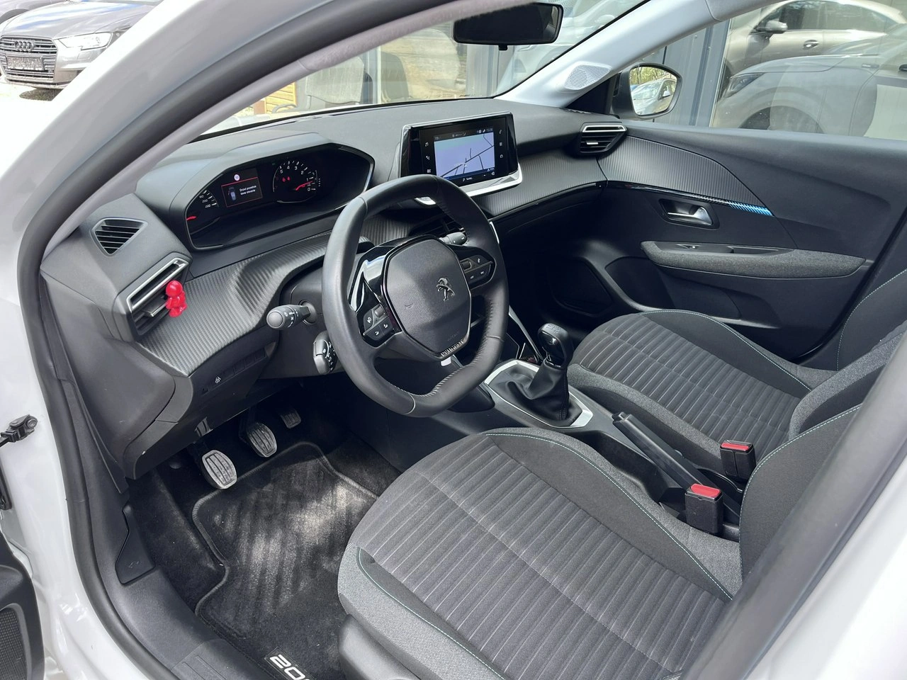 Peugeot 208 - Zdjęcie 20