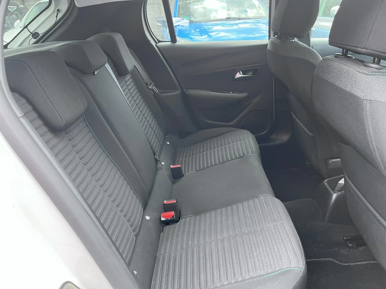 Peugeot 208 - Zdjęcie 26