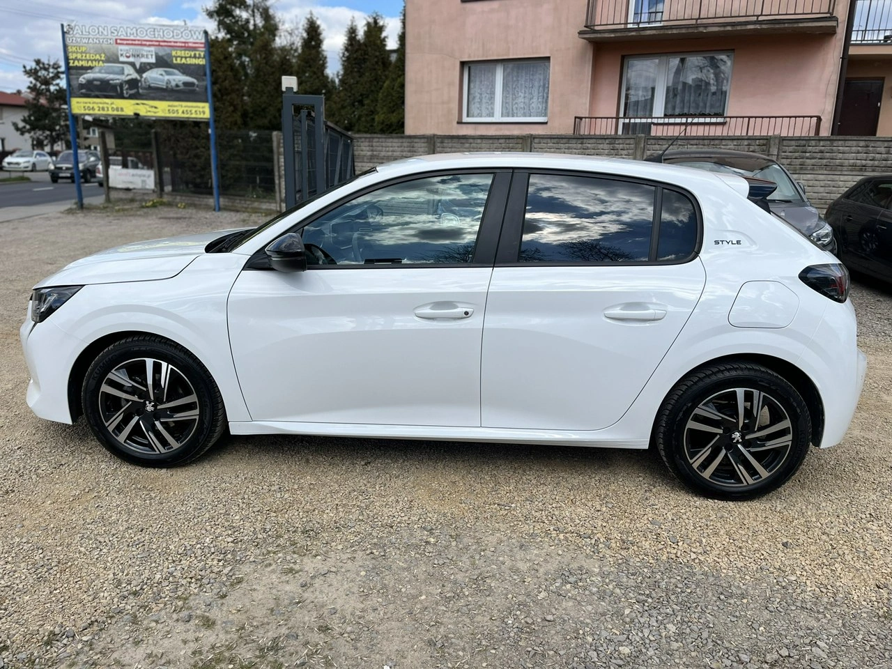 Peugeot 208 - Zdjęcie 4