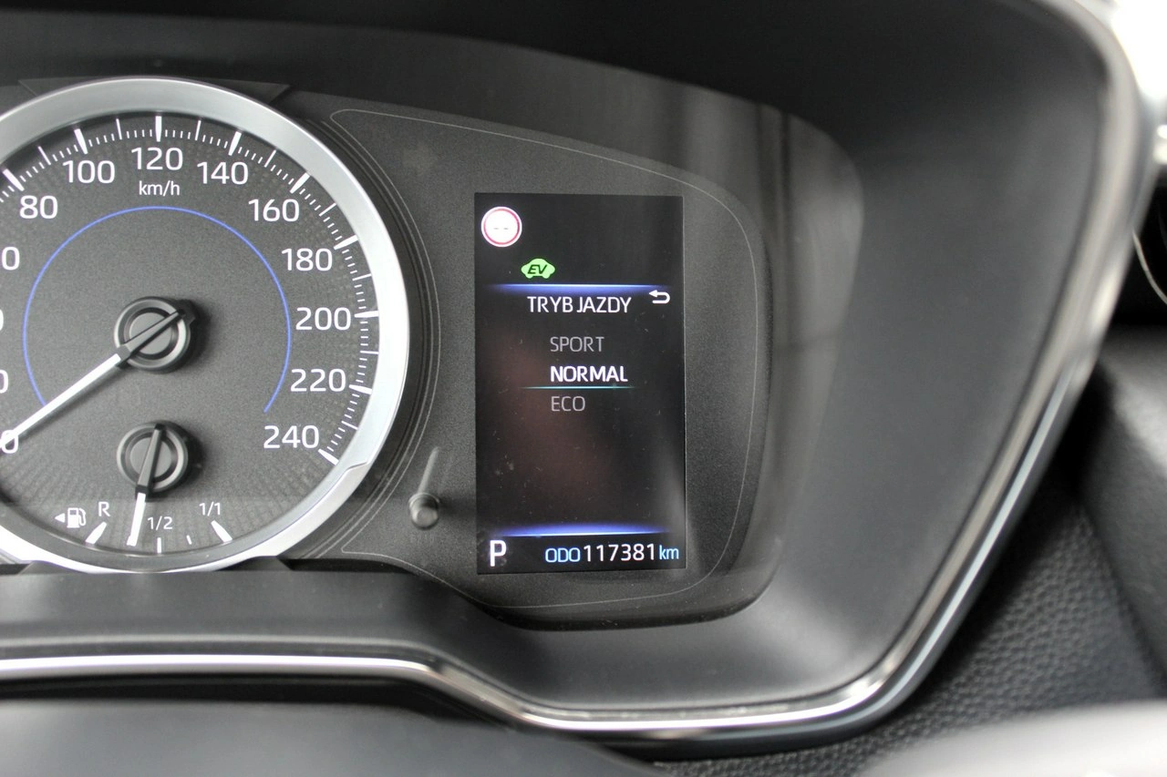 Toyota Corolla - Zdjęcie 17