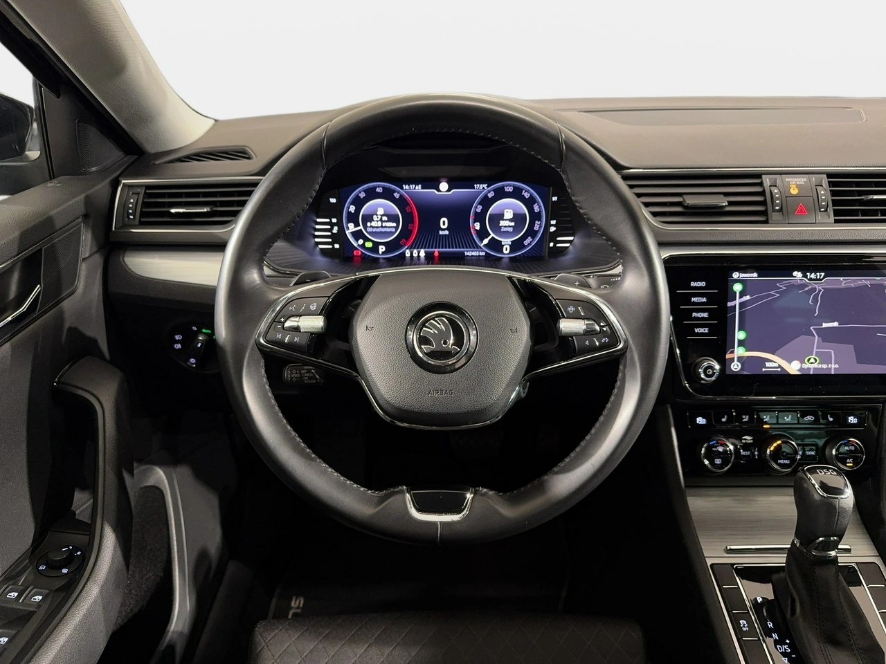 Skoda Superb - Zdjęcie 17