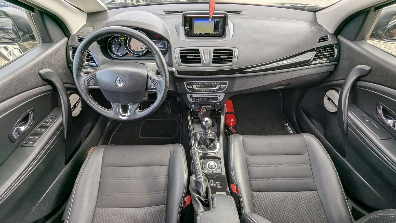 Renault Megane - Zdjęcie 19