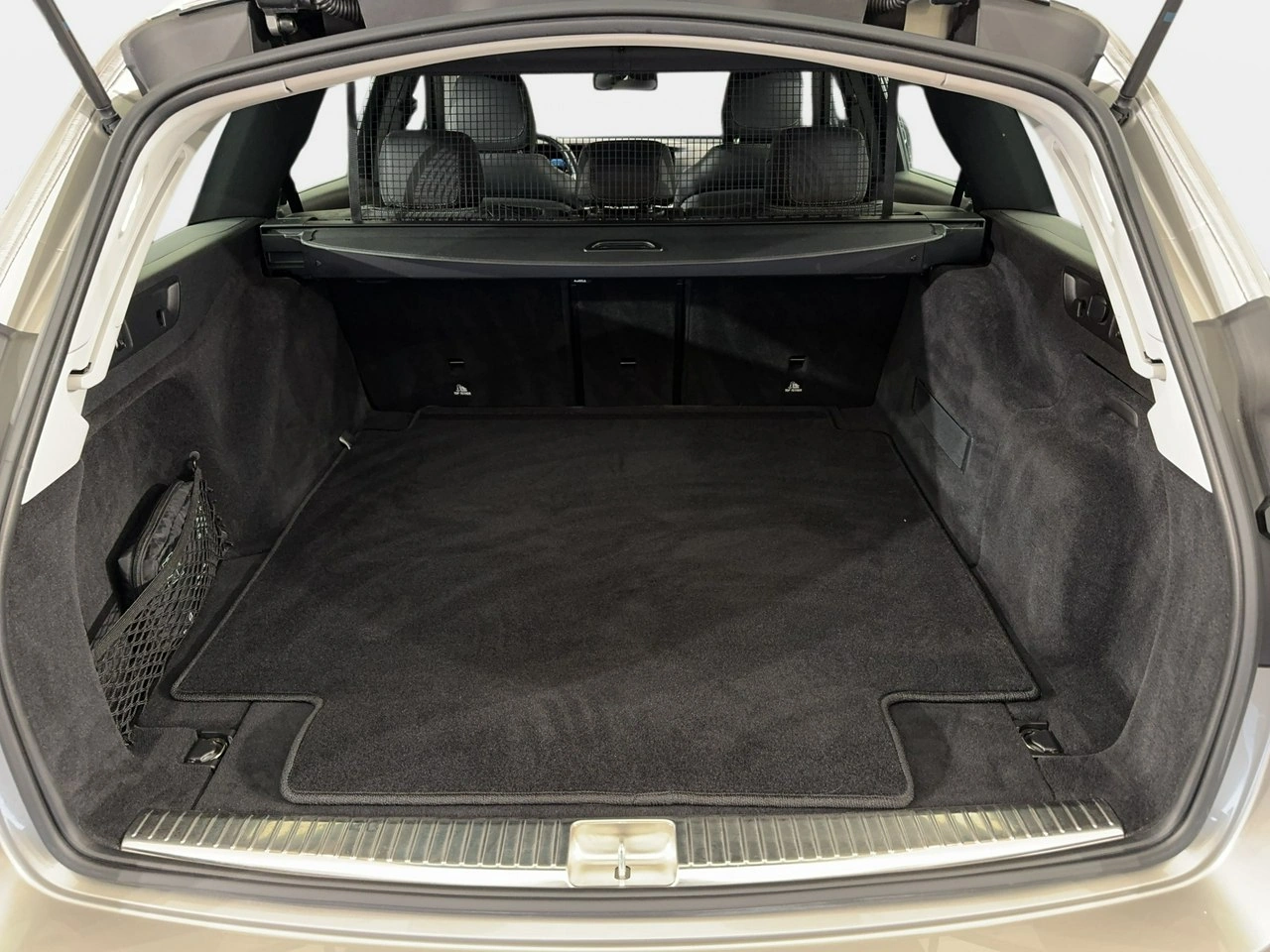 Mercedes E 220 - Zdjęcie 14