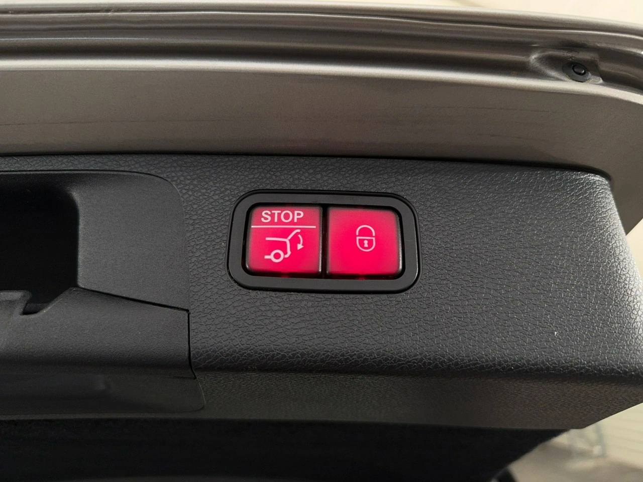 Mercedes E 220 - Zdjęcie 15
