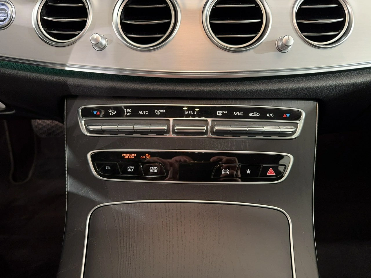 Mercedes E 220 - Zdjęcie 31