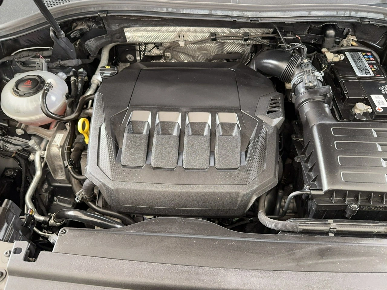 Volkswagen Tiguan - Zdjęcie 29