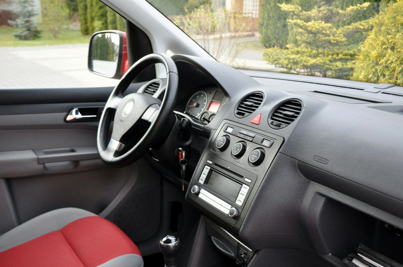 Volkswagen Caddy - Zdjęcie 17