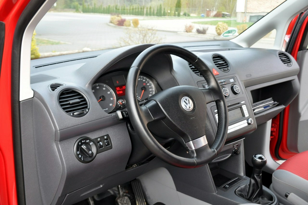 Volkswagen Caddy - Zdjęcie 22