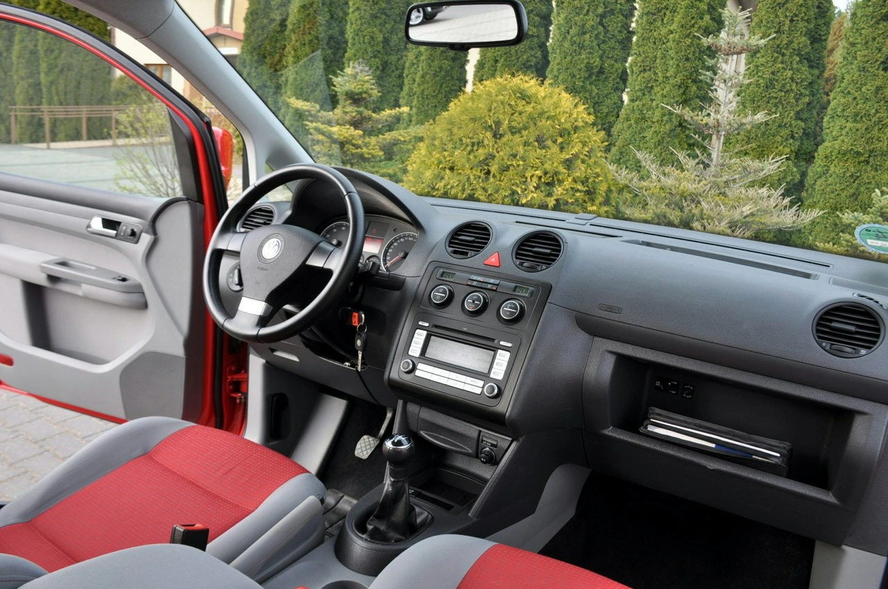 Volkswagen Caddy - Zdjęcie 24