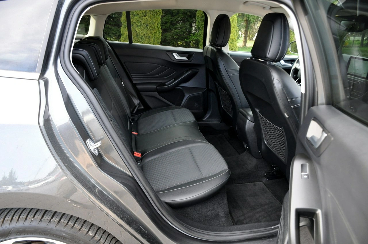 Ford Focus - Zdjęcie 18