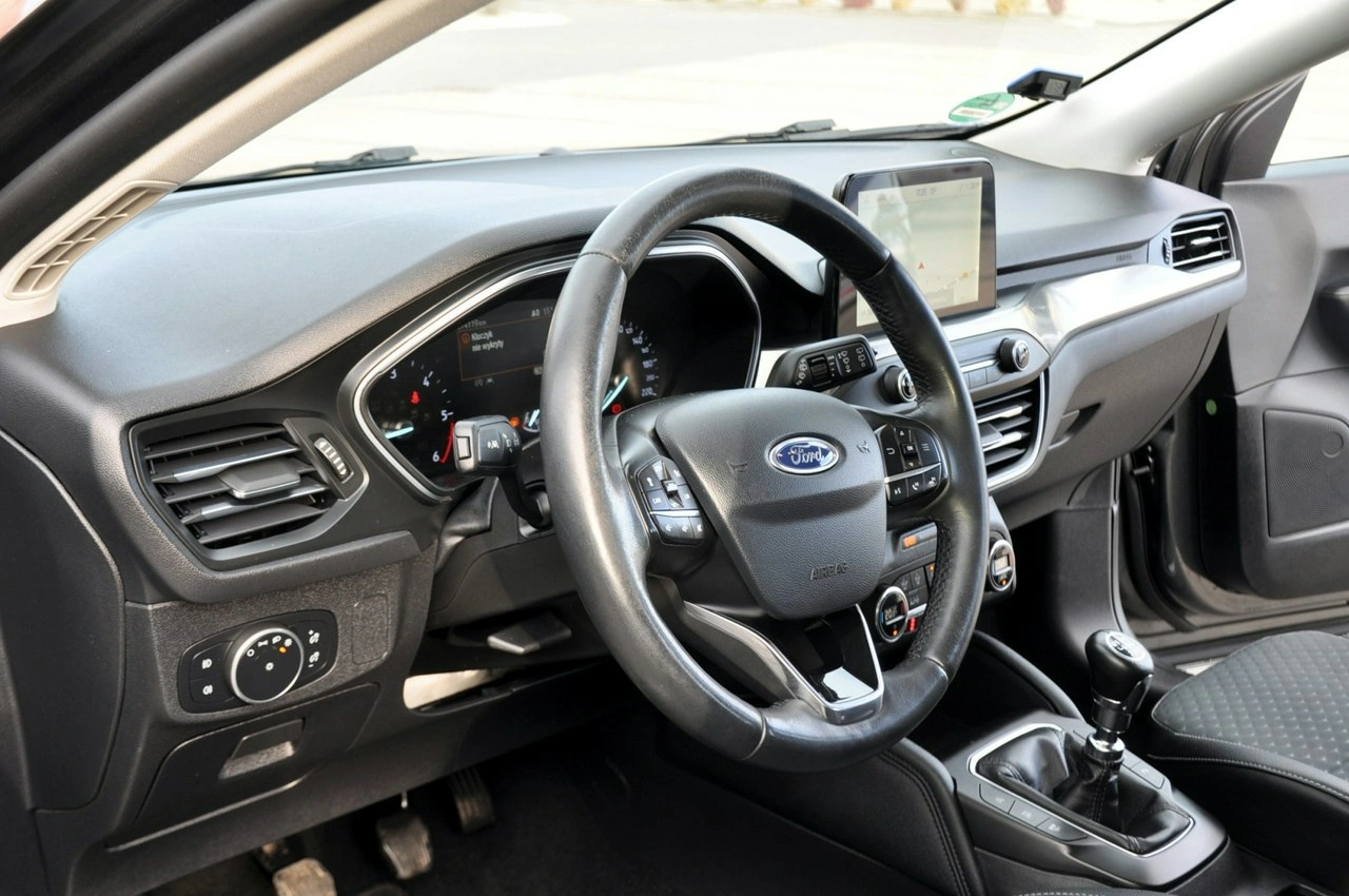 Ford Focus - Zdjęcie 21