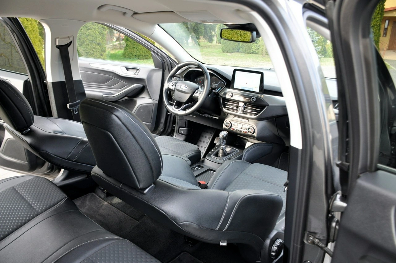 Ford Focus - Zdjęcie 23