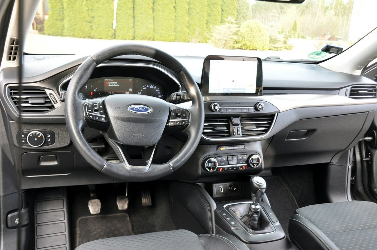 Ford Focus - Zdjęcie 29
