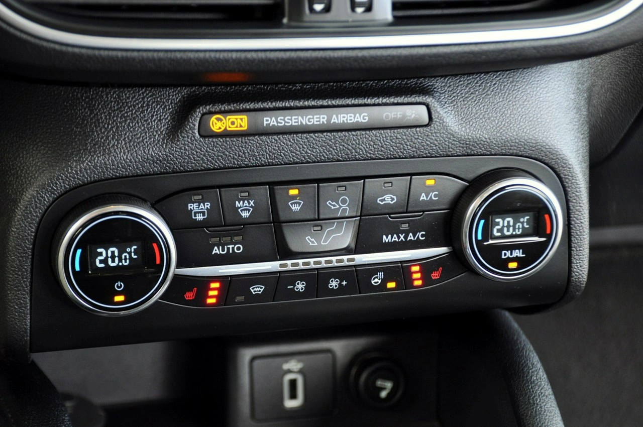 Ford Focus - Zdjęcie 32