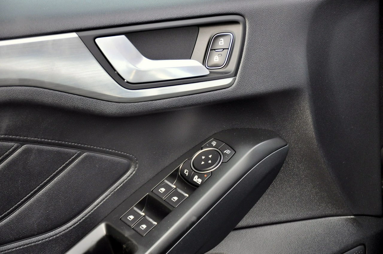 Ford Focus - Zdjęcie 35