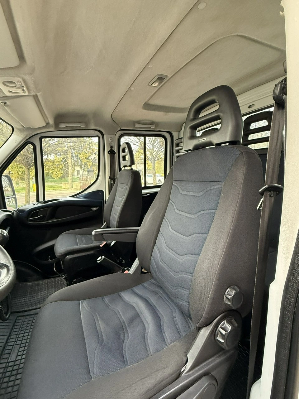 Iveco Daily 35C18 - Zdjęcie 13