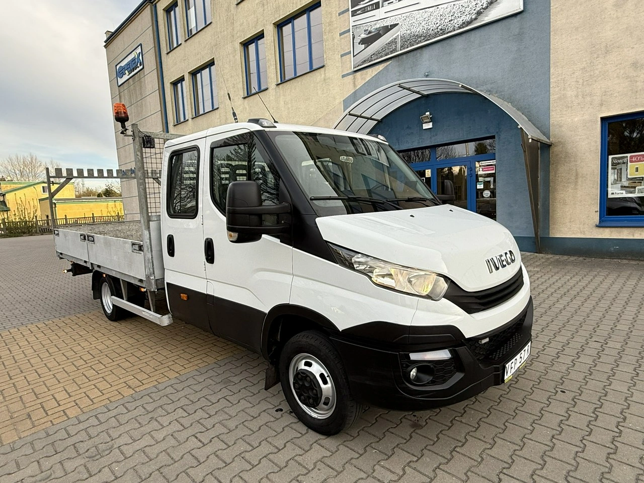 Iveco Daily 35C18 - Zdjęcie 3