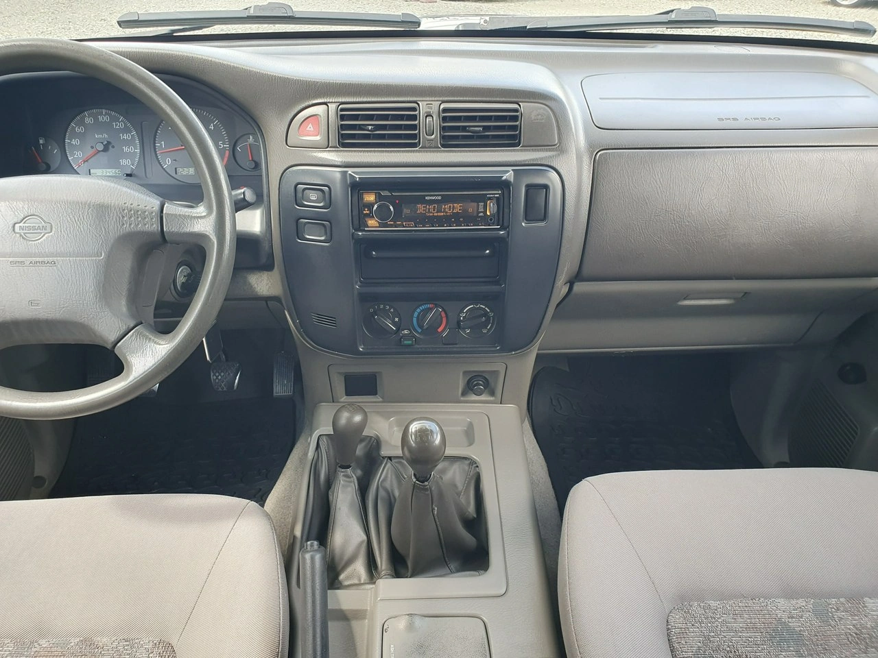 Nissan Patrol - Zdjęcie 35