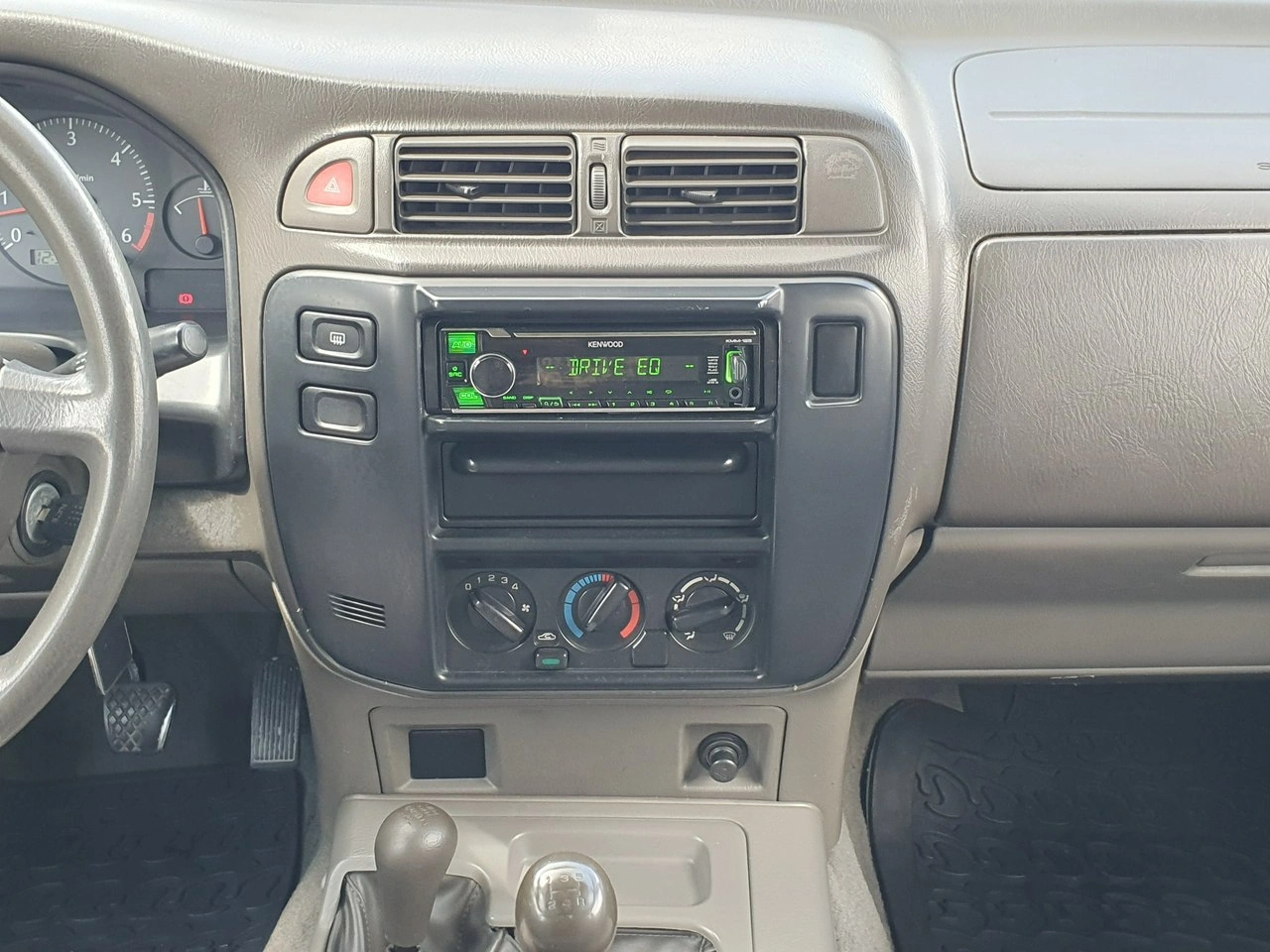 Nissan Patrol - Zdjęcie 36