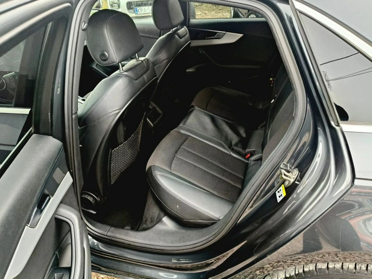 Audi A4 - Zdjęcie 16