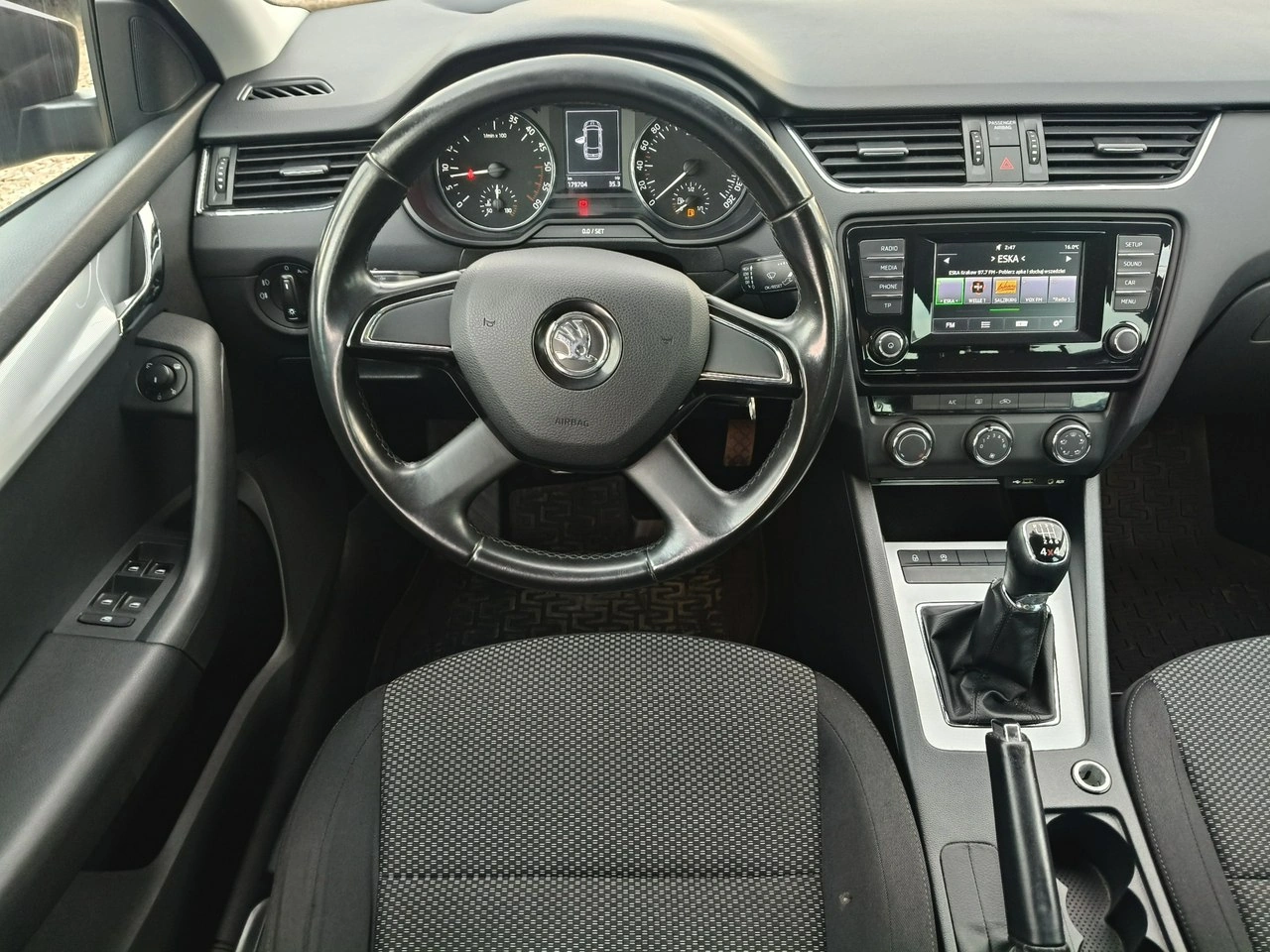 Skoda Octavia - Zdjęcie 4