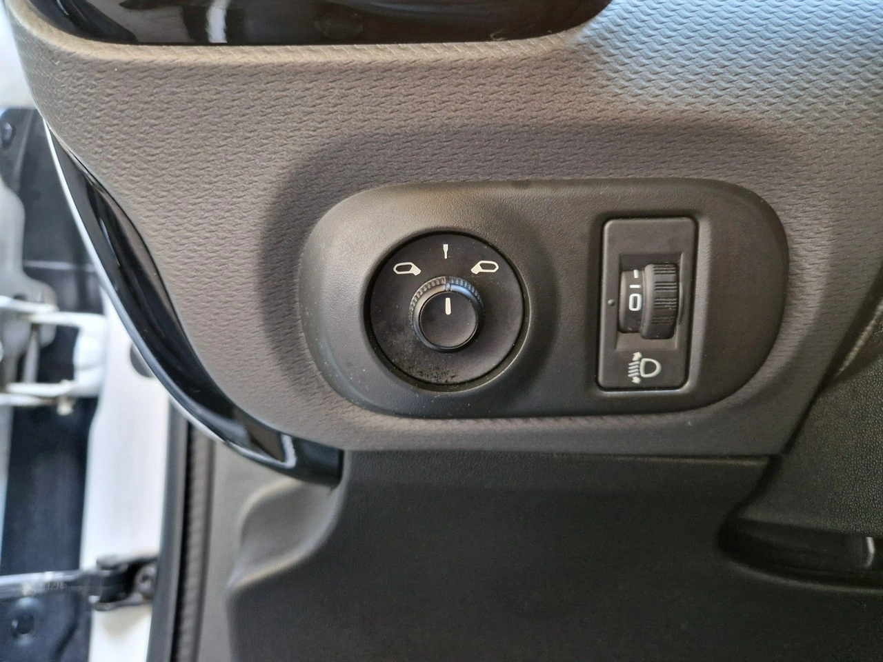 Citroën C4 Cactus - Zdjęcie 12