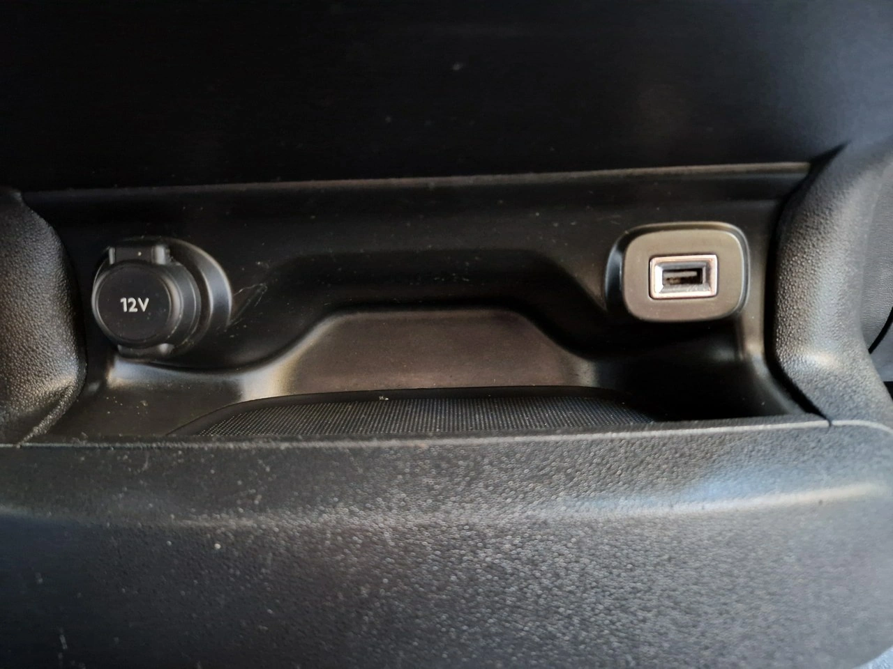 Citroën C4 Cactus - Zdjęcie 16