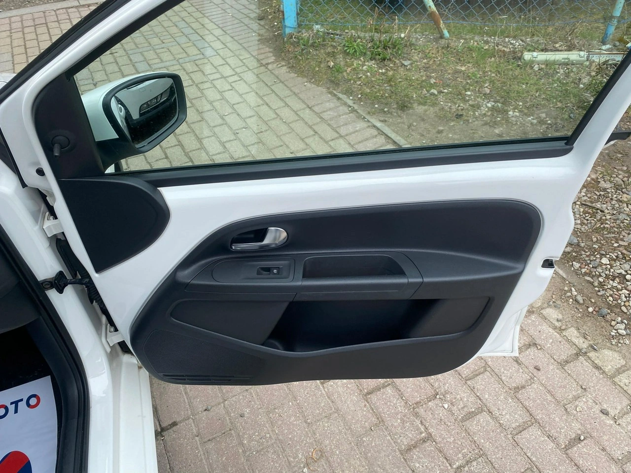 Volkswagen up! - Zdjęcie 19