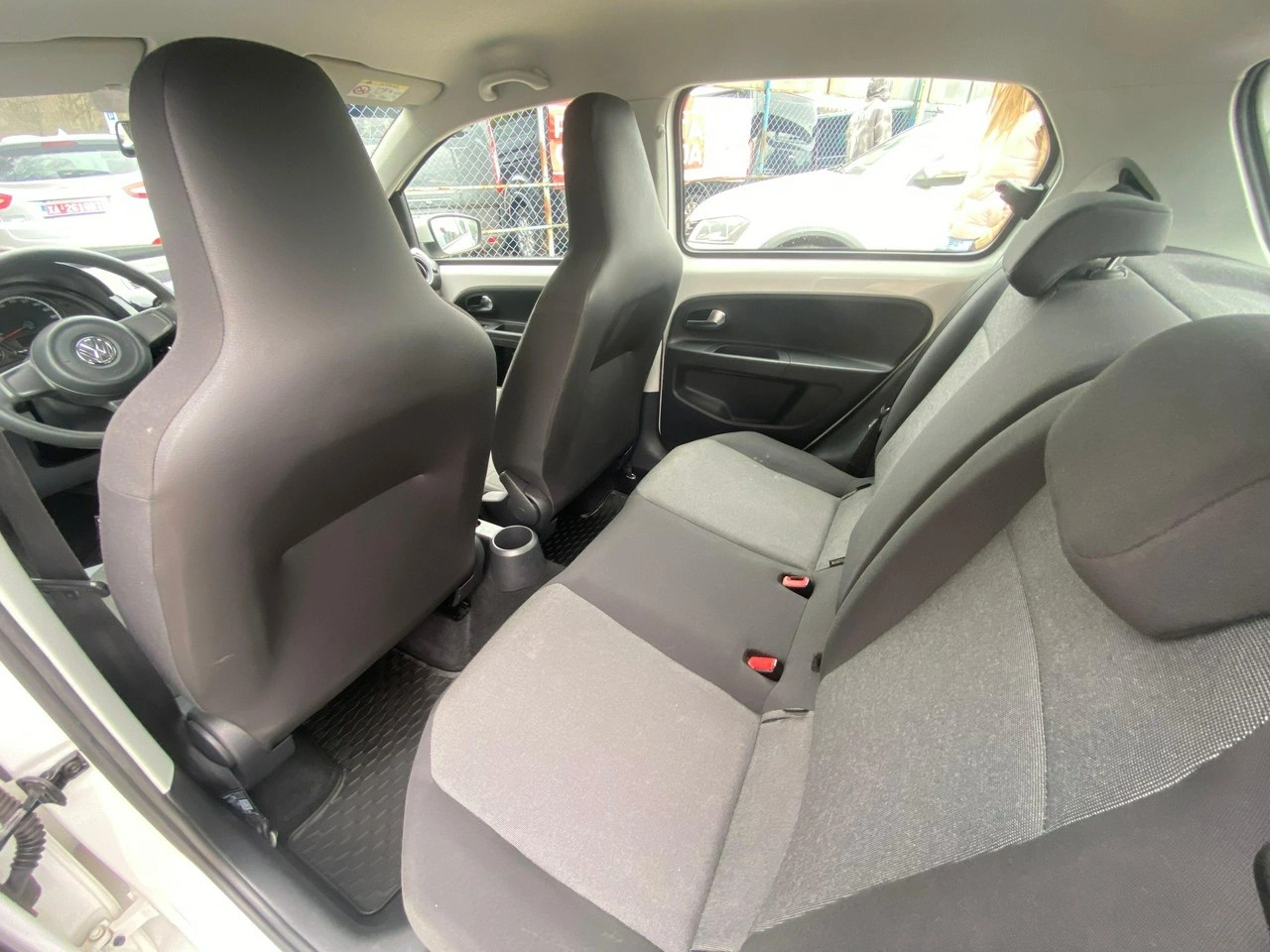 Volkswagen up! - Zdjęcie 22