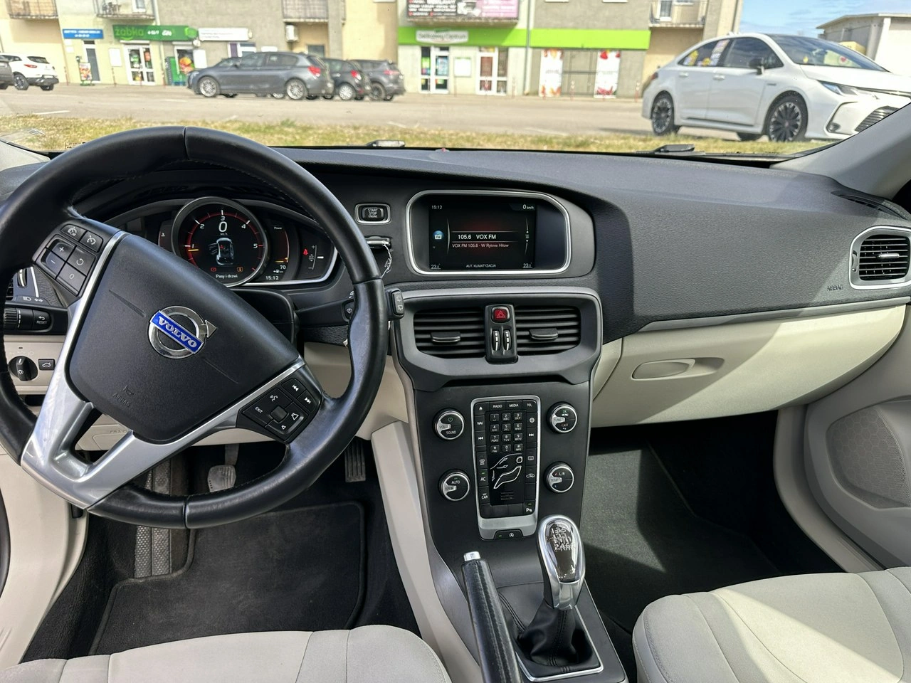 Volvo V40 - Zdjęcie 11