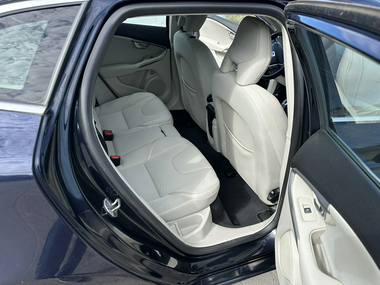 Volvo V40 - Zdjęcie 14